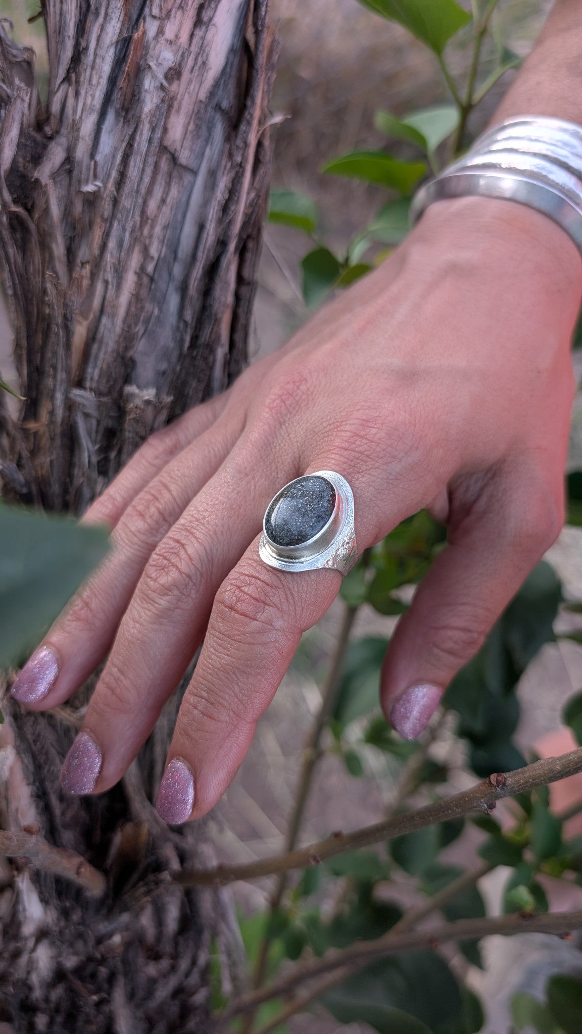 Black Sunstone With Moon Textured Saddleband Ring | Size 9.5